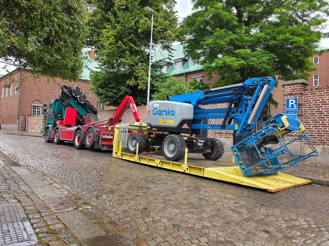 Maskintransport med skylift